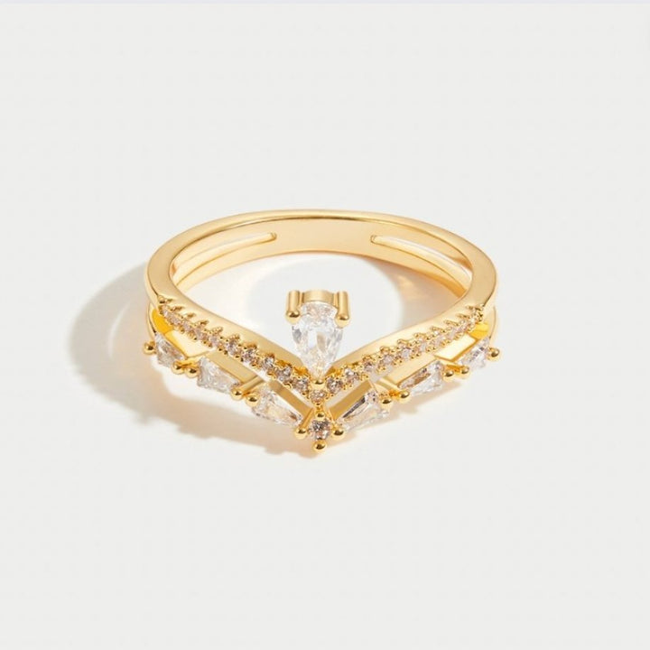 Aura – Anillo elegante con cristal brillante