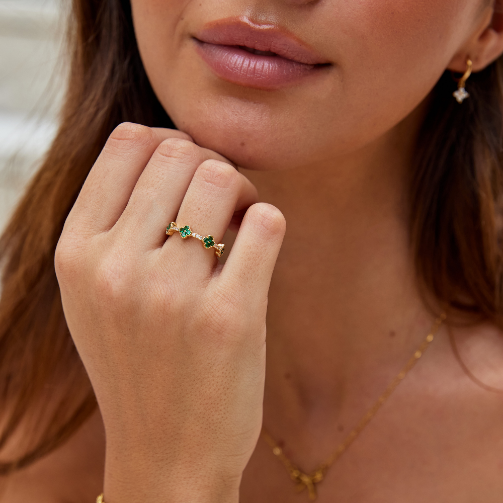 Suerte – Anillo con cristal y trébol de la suerte