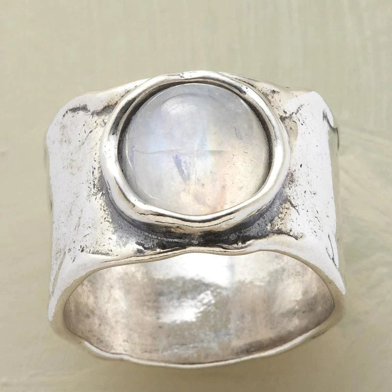 Luna – Anillo de Plata con Piedra Lunar