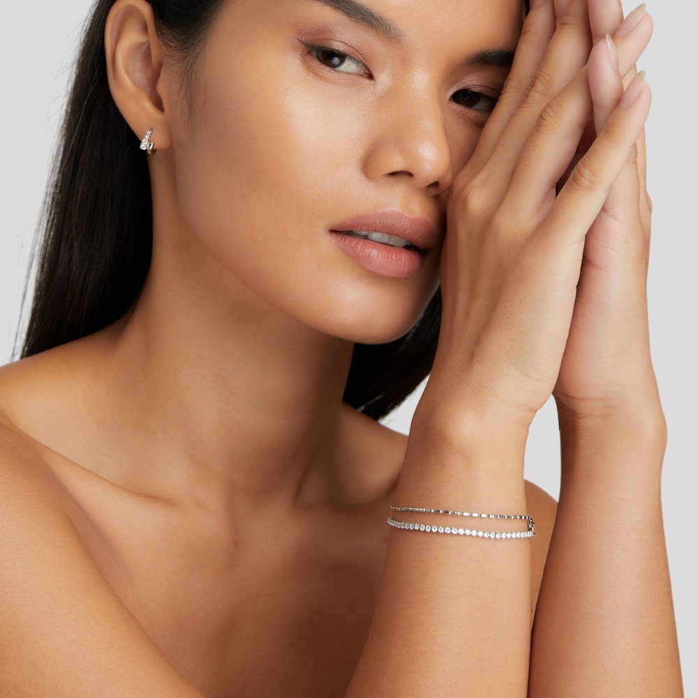 Arelia – Pulsera de plata con detalle de cristal