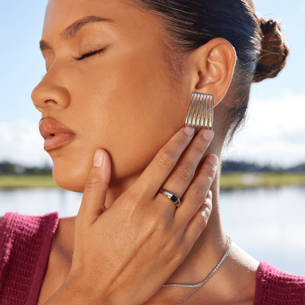 Ember – Anillo de Plata con Esmeralda