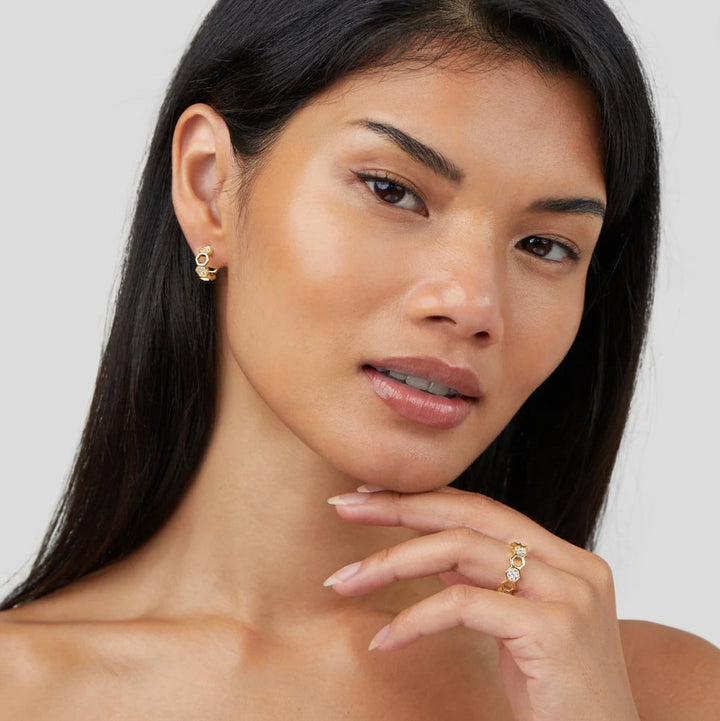 Biene – Anillo dorado con cristales de inspiración natural