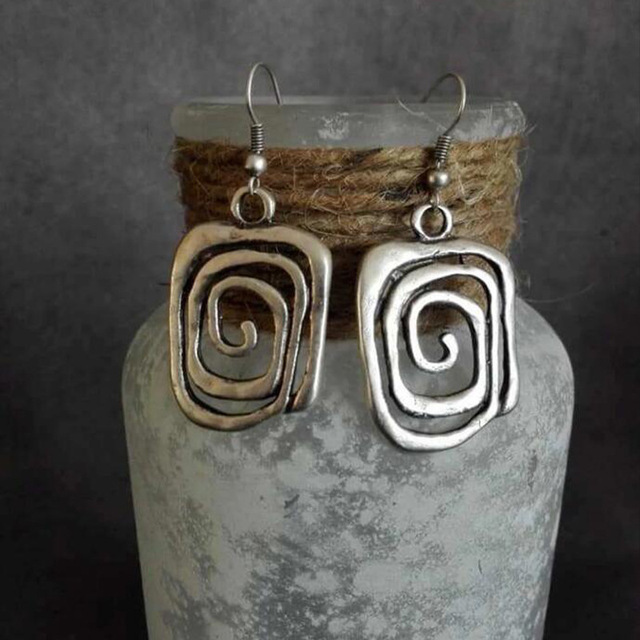 Diseño espiral – Pendientes vintage en plata