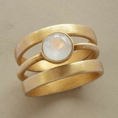 Brillo – Anillo con Piedra Lunar Pulida