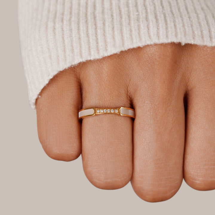 Unity – Anillo con perla y cristal brillante