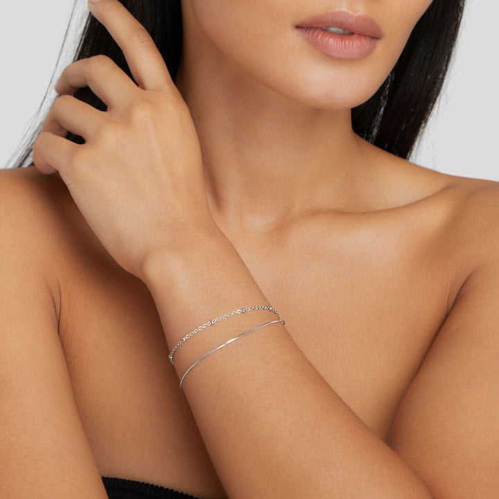 Pia – Pulsera minimalista de varias capas en plata