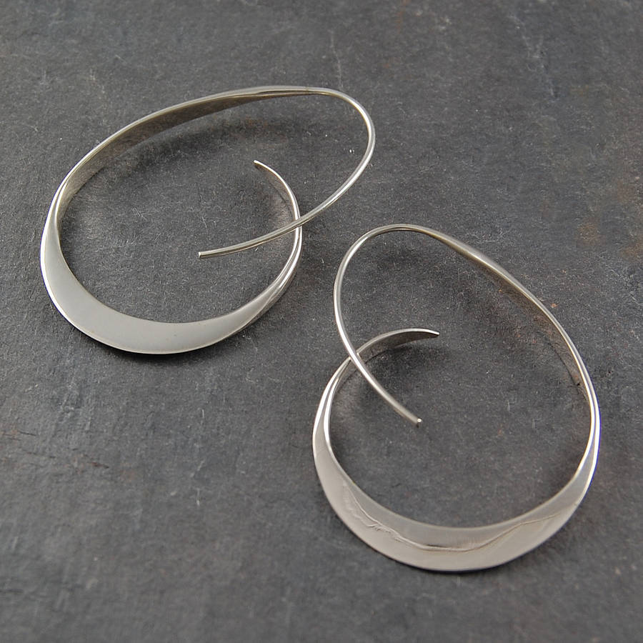 Diseño espiral – Pendientes elegantes y modernos