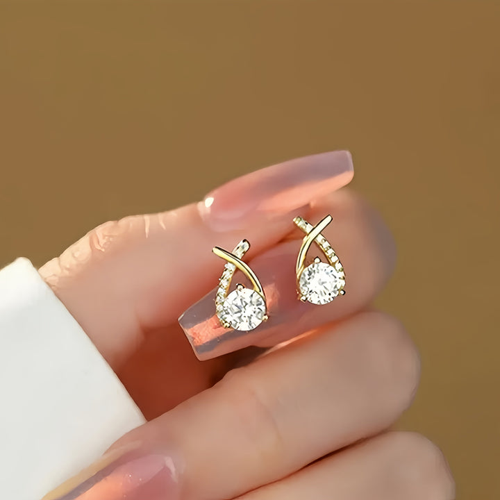 O&O – Pendientes Dorados con Cruz y Circonita