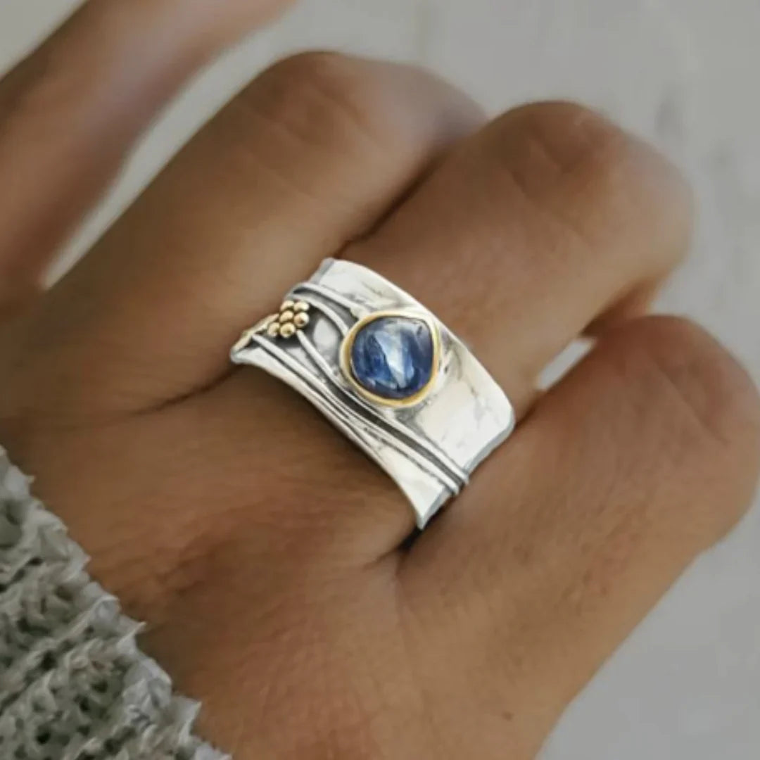 Serenidad – Anillo con Piedra Azul