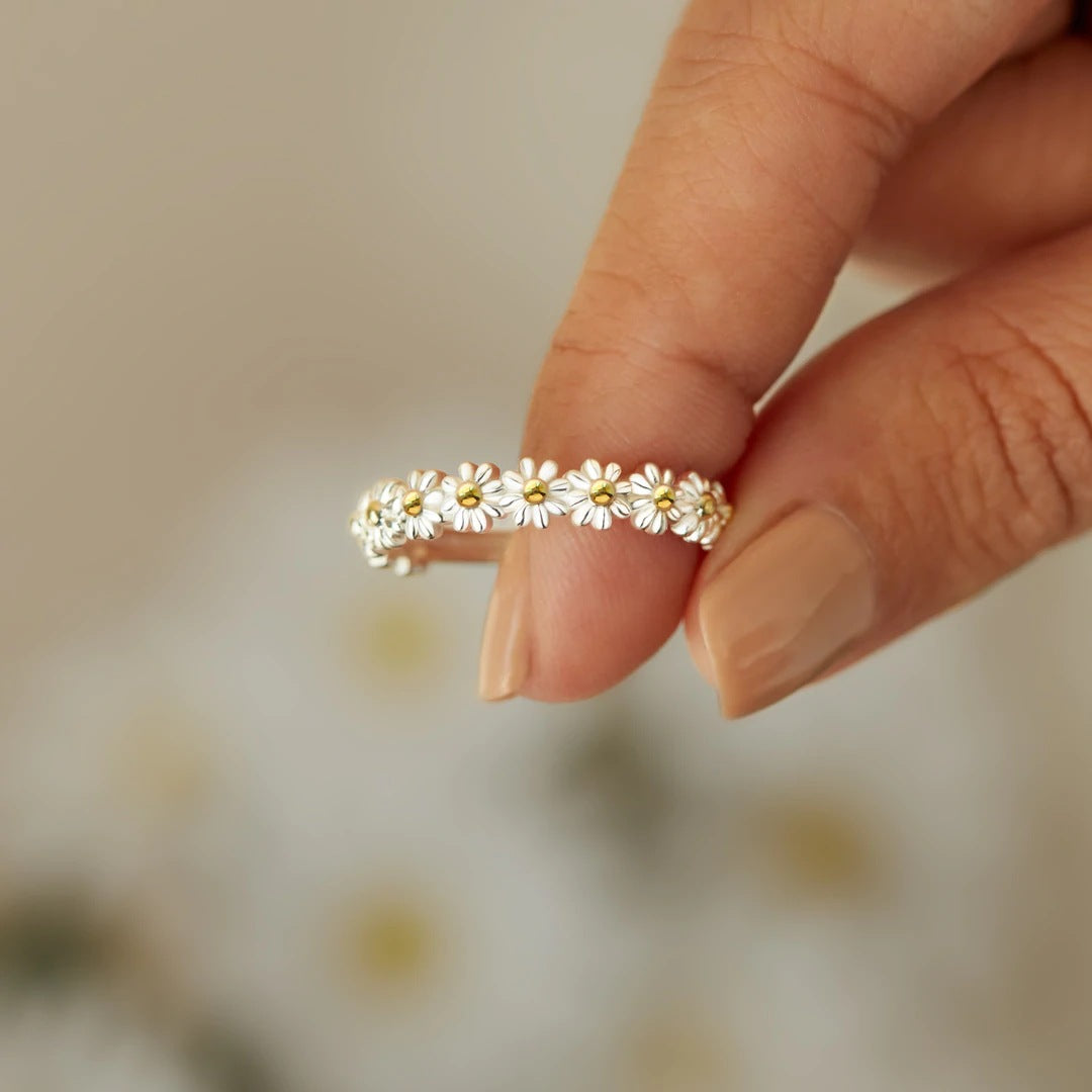 Flora – Anillo Floral de Lujo