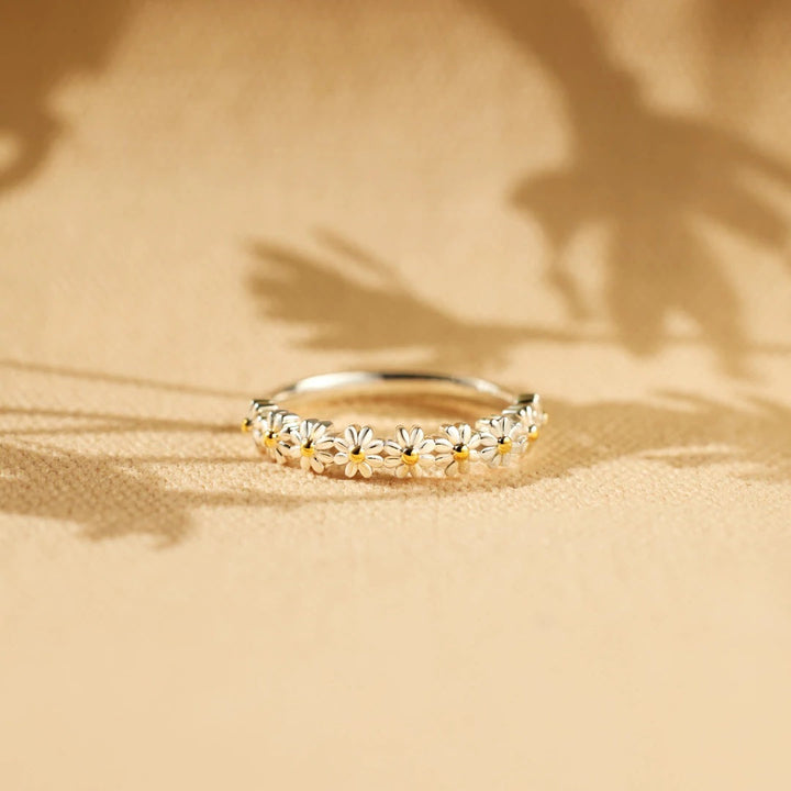 Flora – Anillo Floral de Lujo