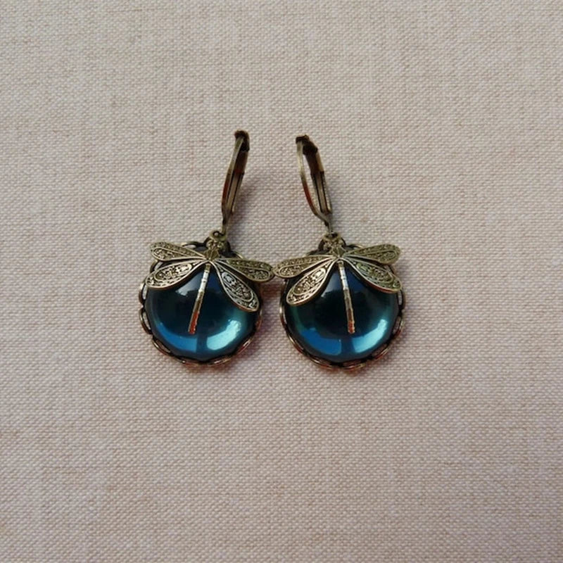 Diseño libélula – Pendientes en oro antiguo con cristal