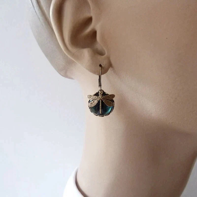 Diseño libélula – Pendientes en oro antiguo con cristal