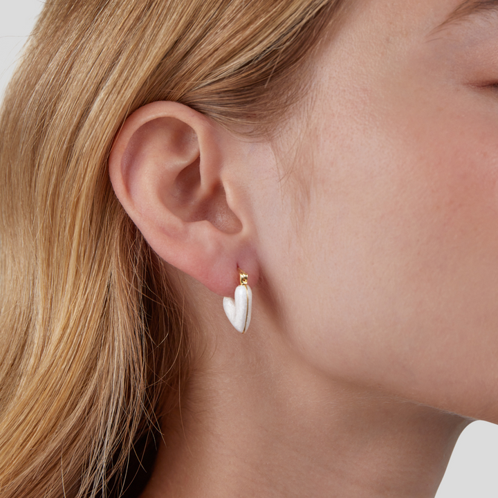 Pendientes corazón puro – Diseño delicado y elegante