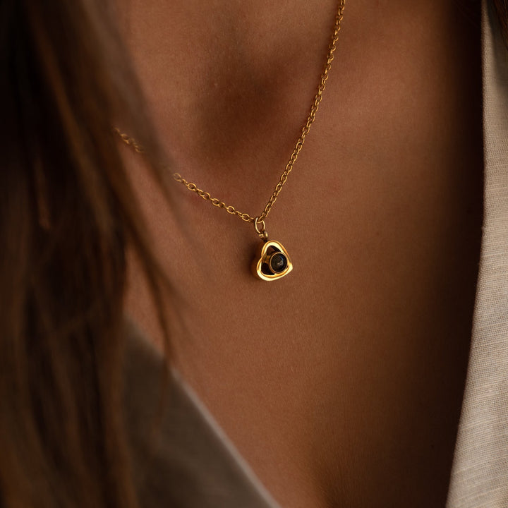 Collar personalizado con foto en forma de corazón