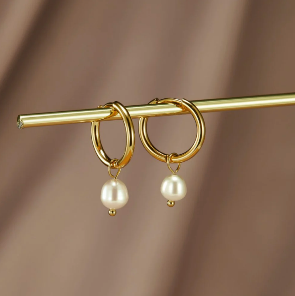 Conjunto Dorado con Perlas Naturales