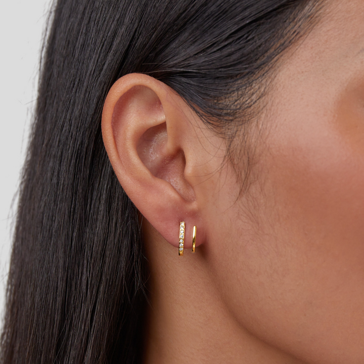 Pendientes garra – Oro y cristales brillantes
