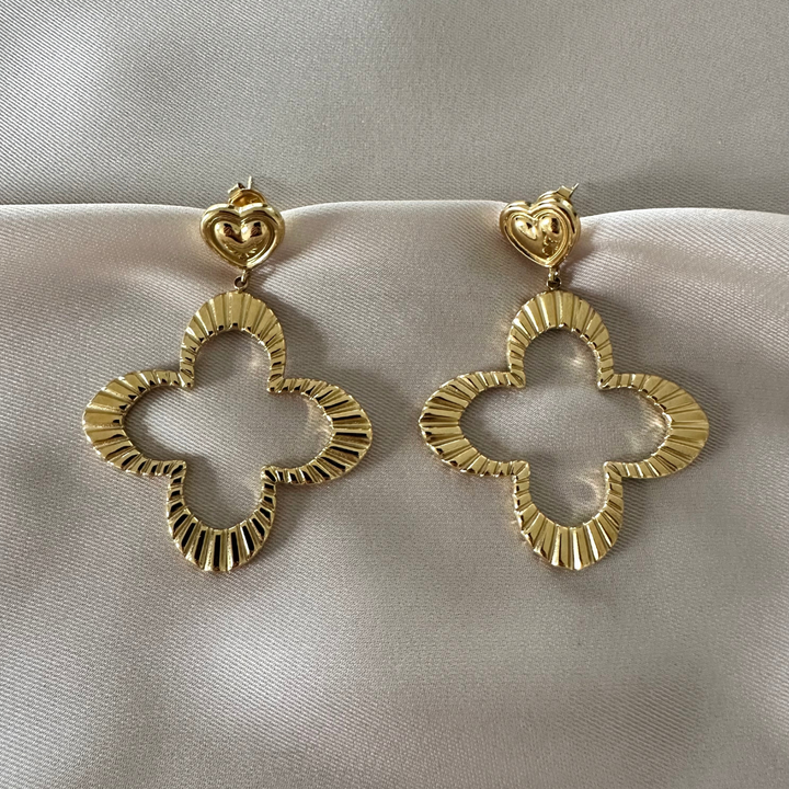 Abby – Pendientes largos dorados