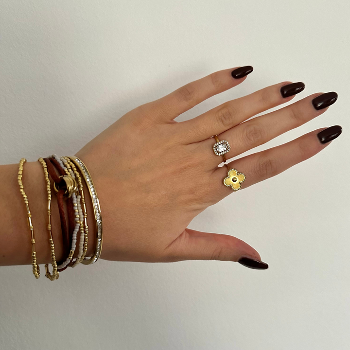 Jade – Anillo dorado