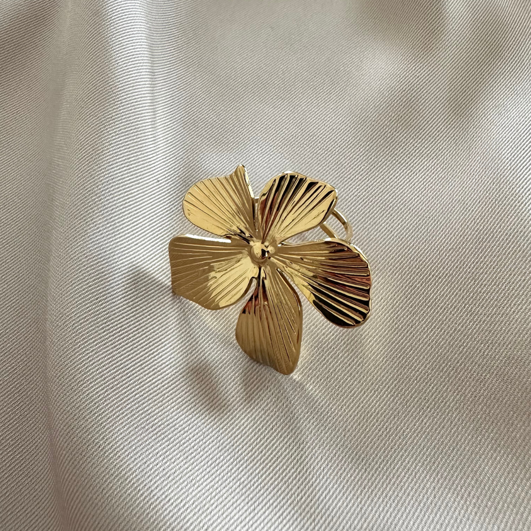 Nadia – Anillo dorado