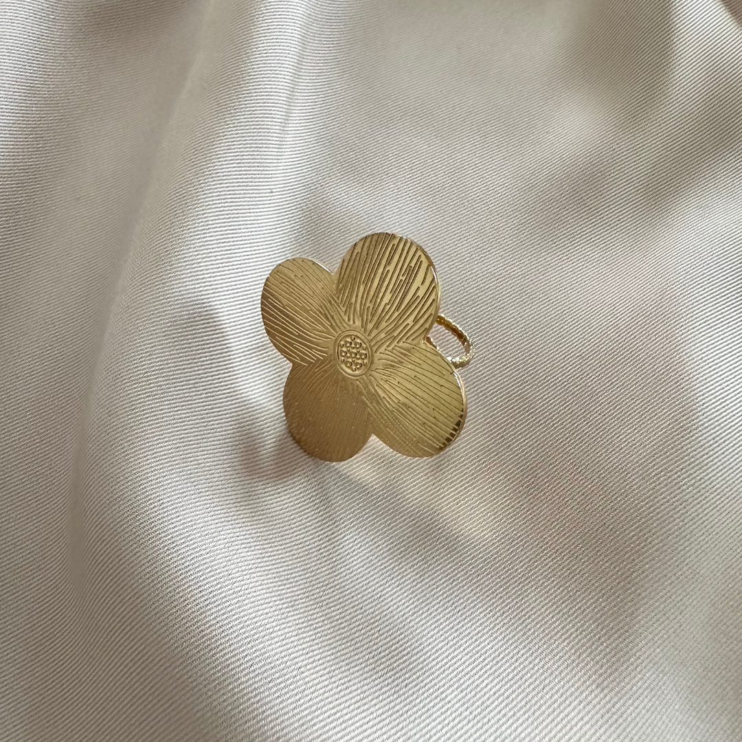 Marlou – Anillo dorado