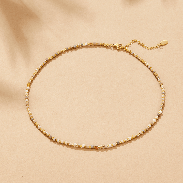 Alashan – Collar con cuentas de piedra natural