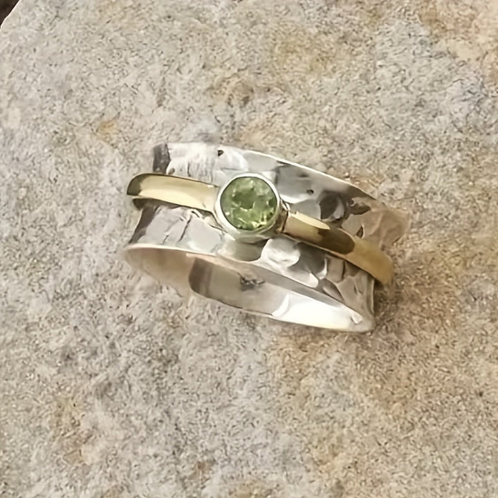 Vera – Anillo Elegante con Circonita Verde
