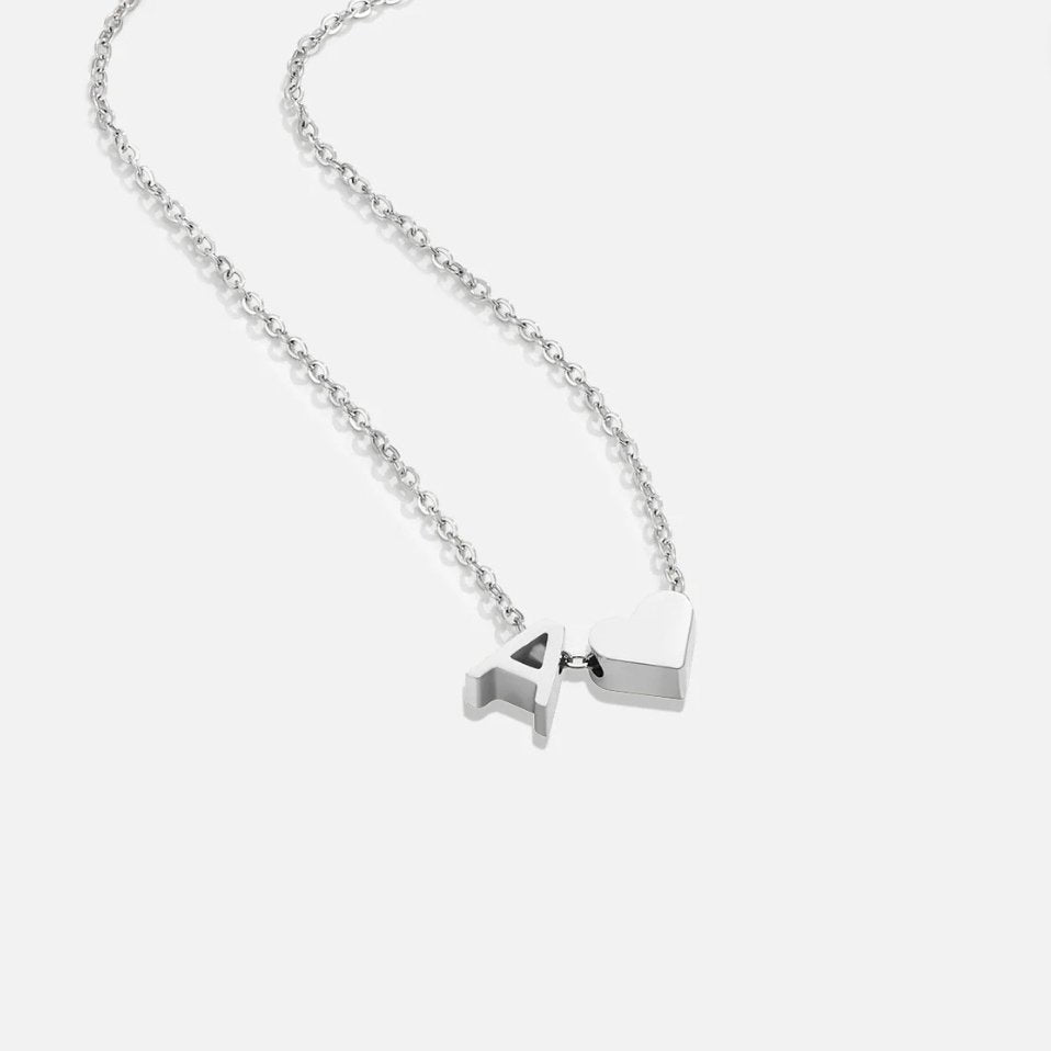 Amor eterno – Collar de plata con sobre y corazón