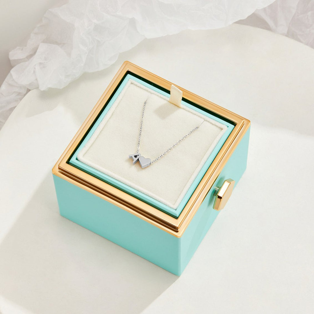 Amor eterno – Collar de plata con sobre y corazón