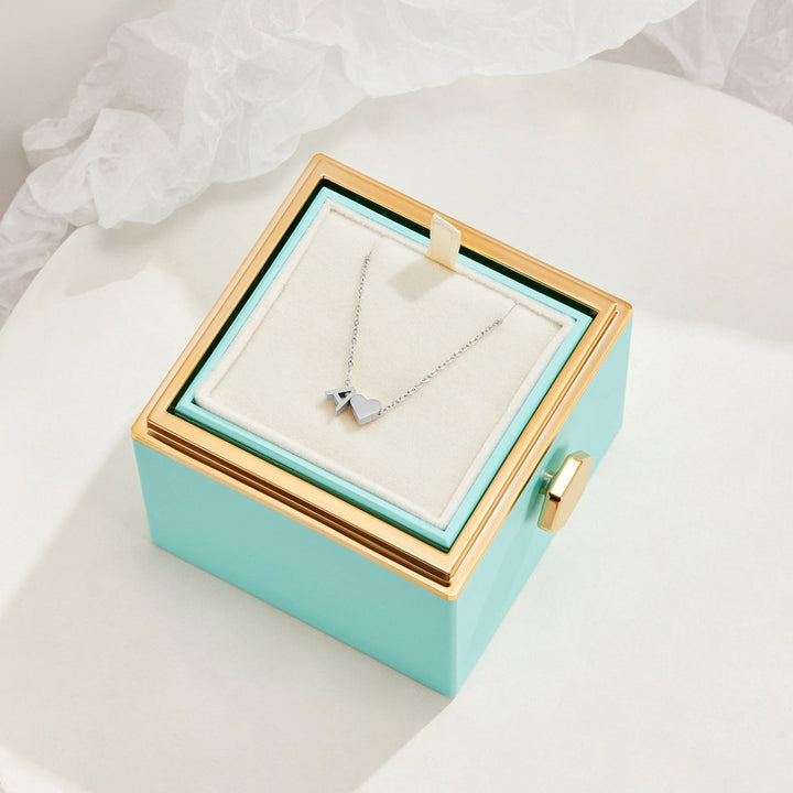 Amor eterno – Collar de plata con sobre y corazón