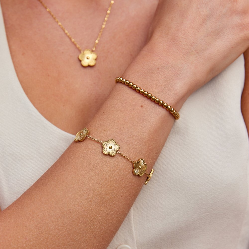 Golden Clover – Pulsera dorada con trébol