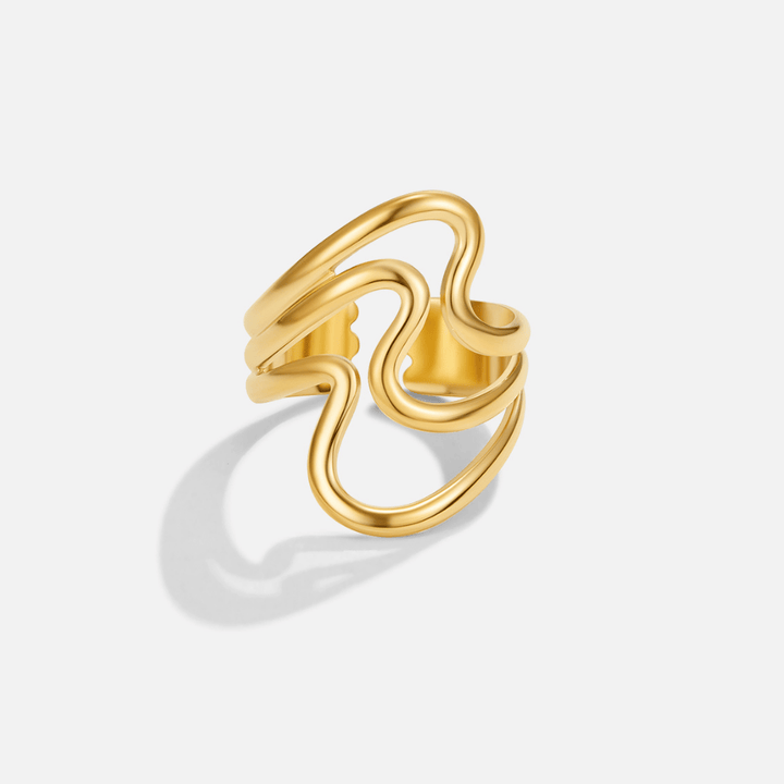Golden Waves – Anillo dorado envolvente