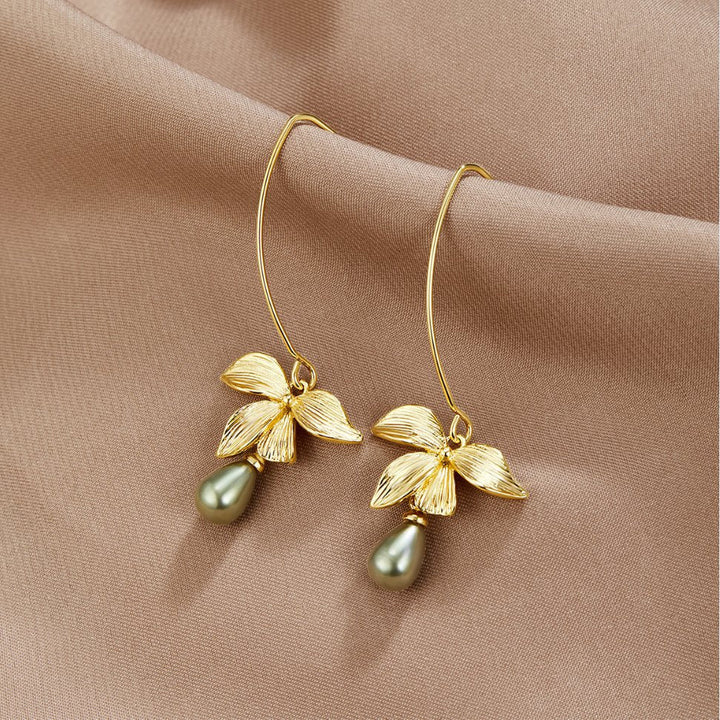 Pendientes gota – Jade y flor delicada