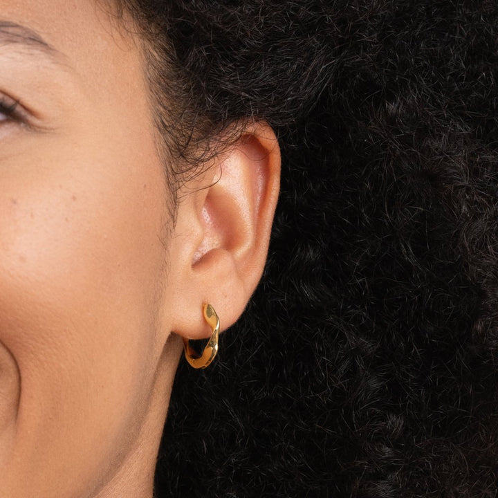 Lala – Pendientes de aro trenzados