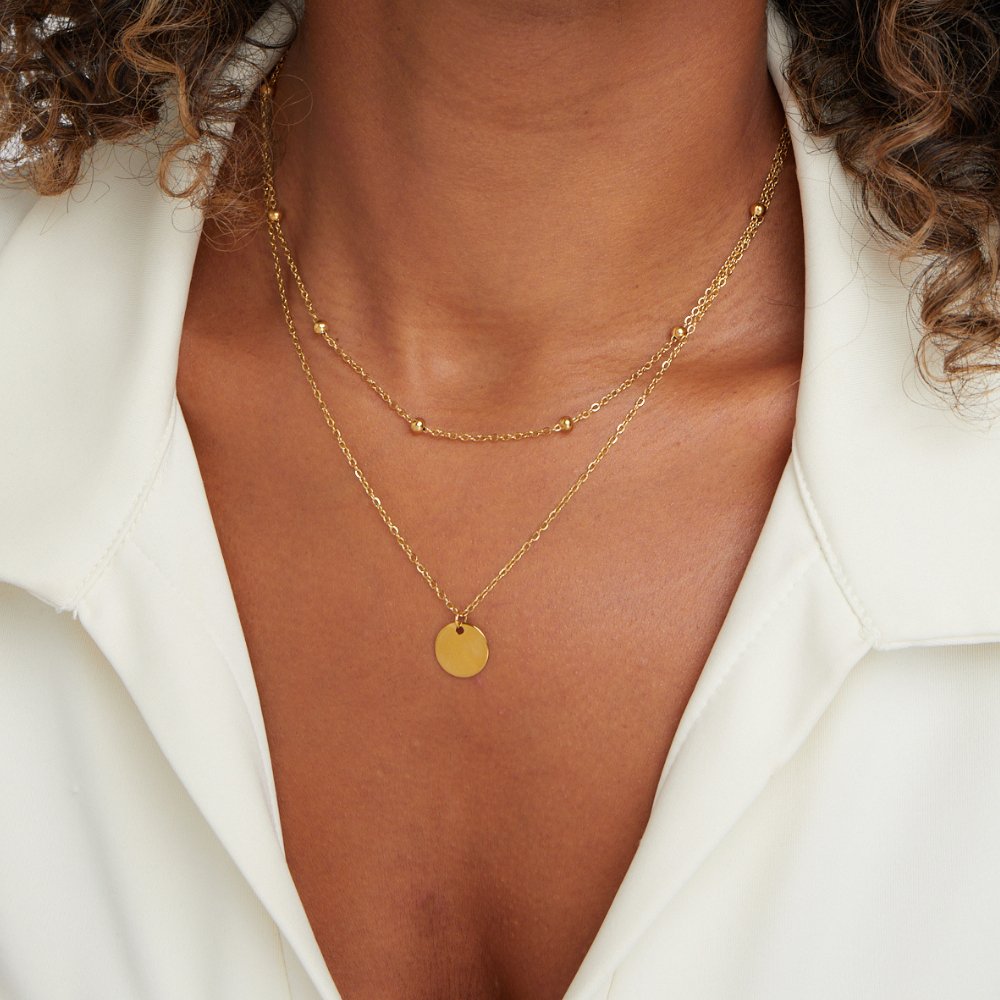 Collar en Capas con Medallas