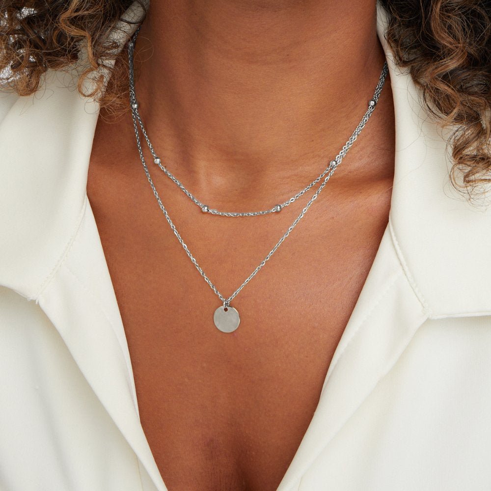 Collar de plata en capas – Elegancia atemporal