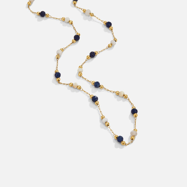 Collar con Piedra de Medianoche