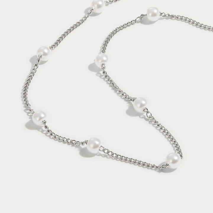 Nura – Collar de perla con baño de plata