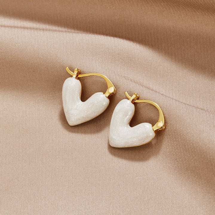 Pendientes corazón puro – Diseño delicado y elegante