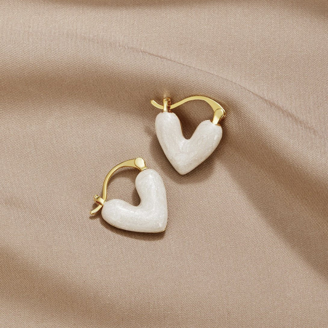 Pendientes corazón puro – Diseño delicado y elegante