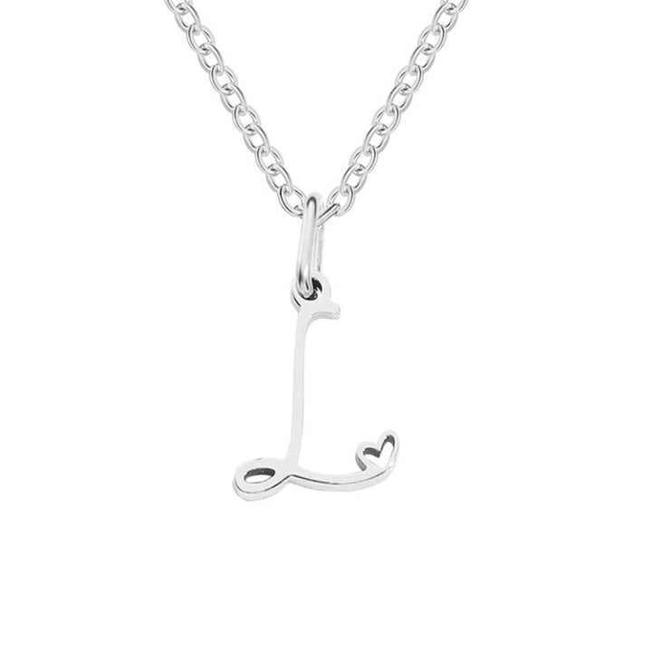 Collar con inicial y corazón en plata – Un detalle lleno de amor