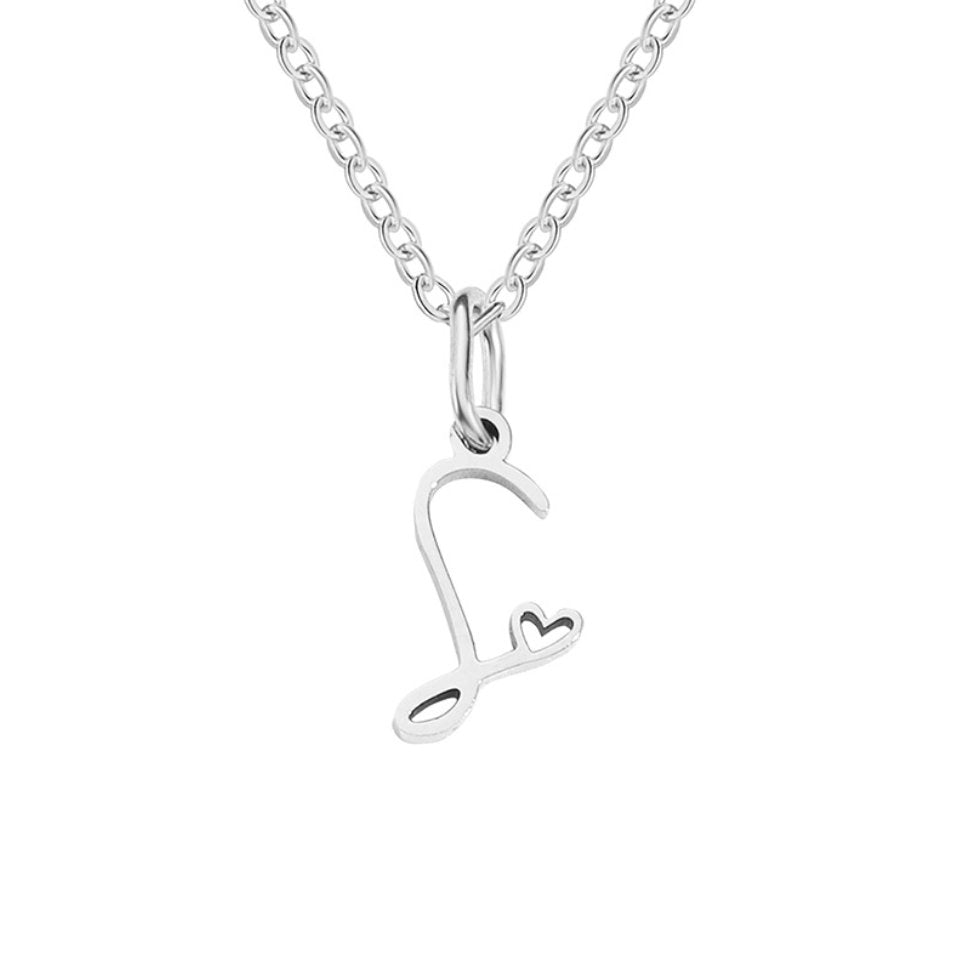 Collar con inicial y corazón en plata – Un detalle lleno de amor