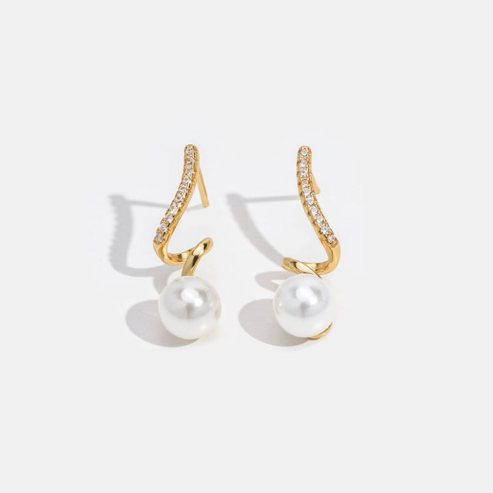 Tam – Pendientes con diseño de ondas y perlas