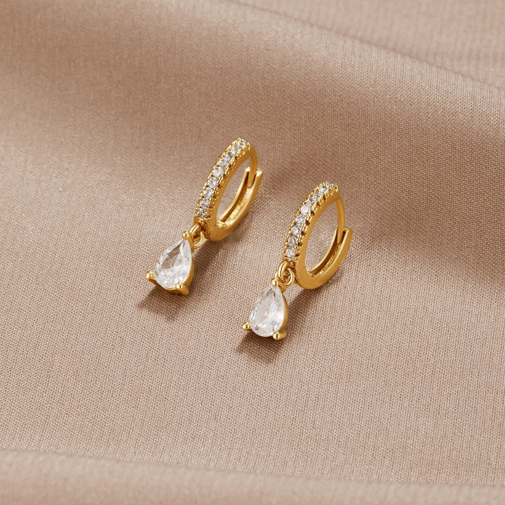 Pendientes premium – Cristal brillante y baño dorado